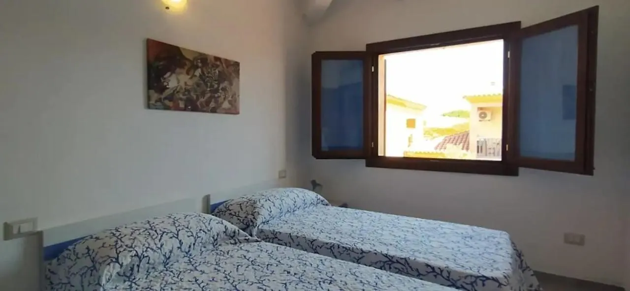 Sea View Daire Isola Rossa  İtalya